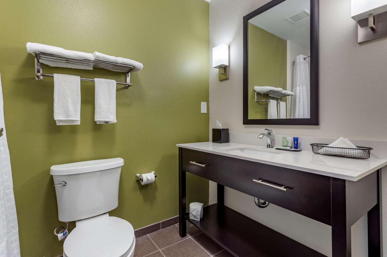 Crosby Sleep Inn & Suites מראה חיצוני תמונה