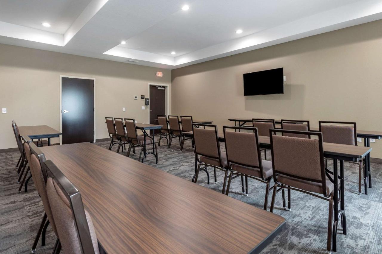 Crosby Sleep Inn & Suites מראה חיצוני תמונה