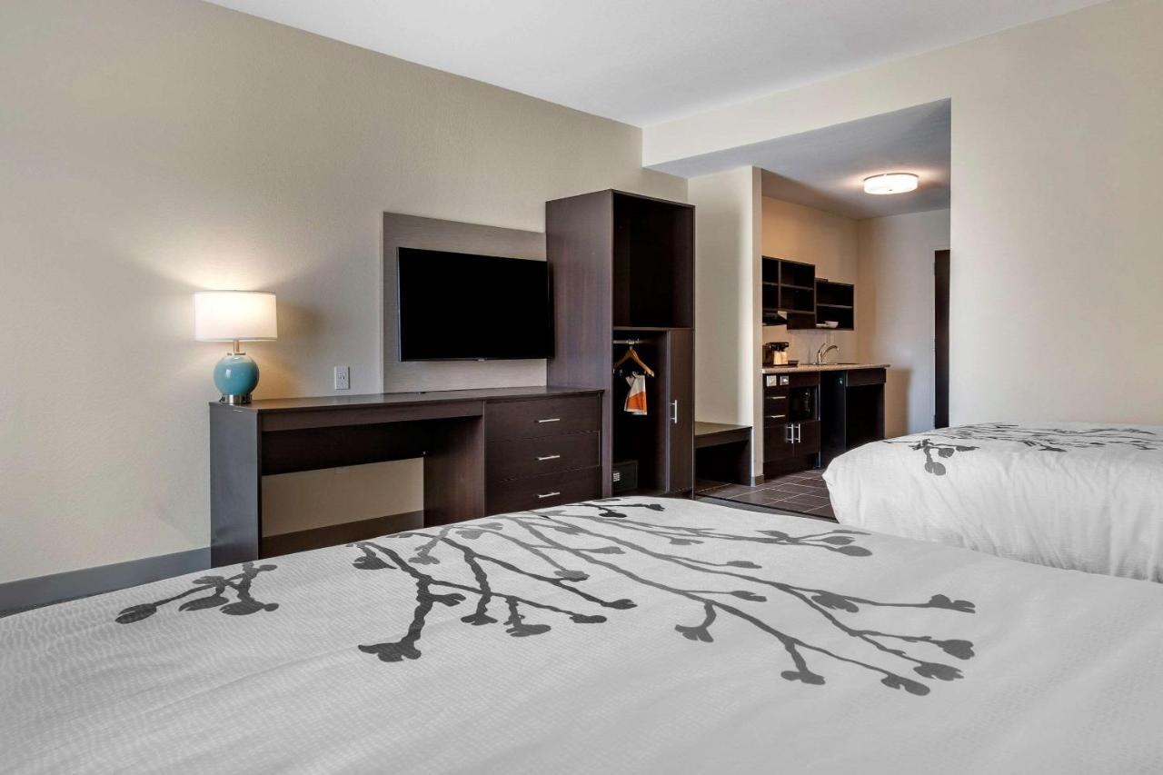 Crosby Sleep Inn & Suites מראה חיצוני תמונה