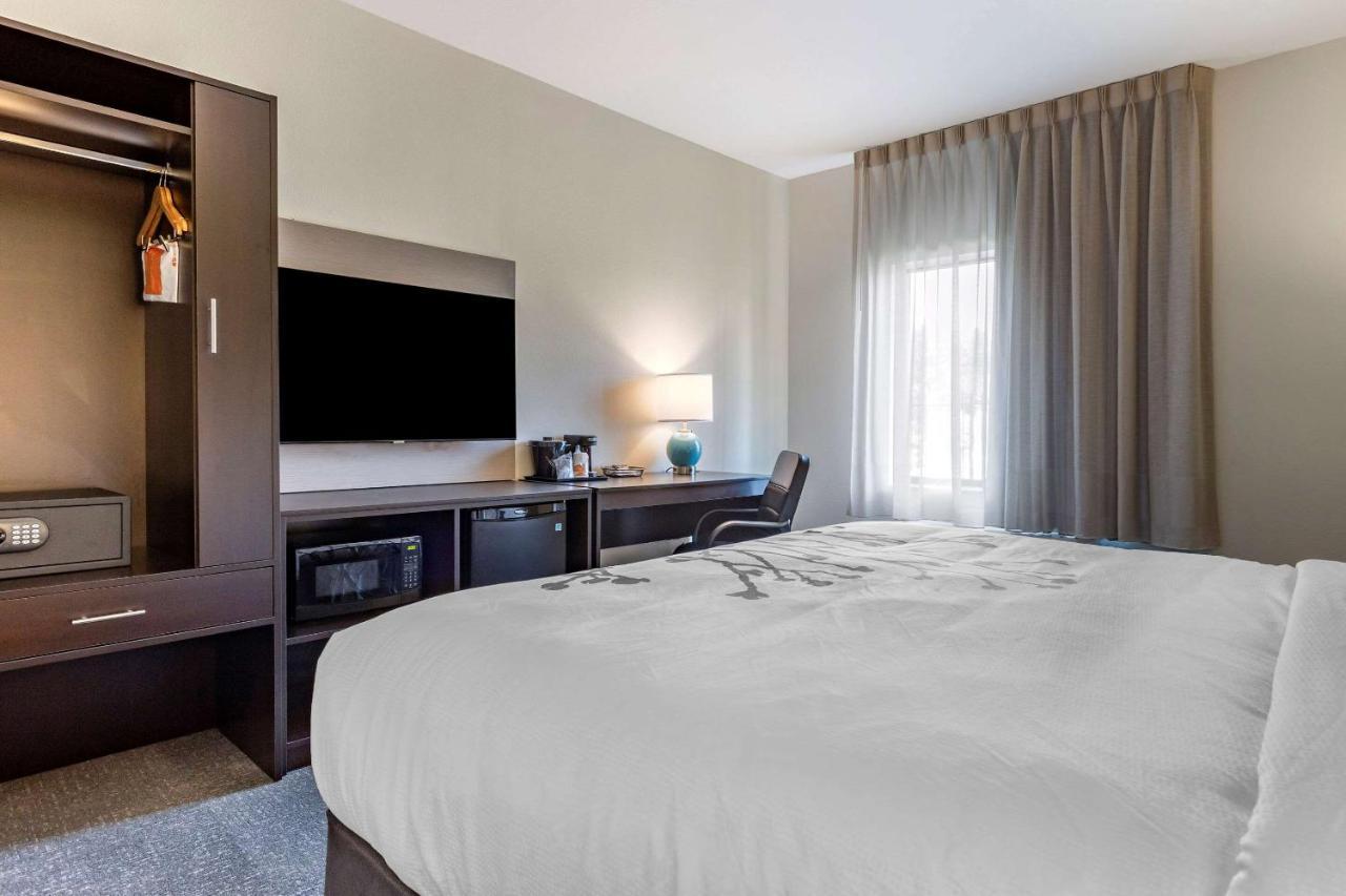 Crosby Sleep Inn & Suites מראה חיצוני תמונה